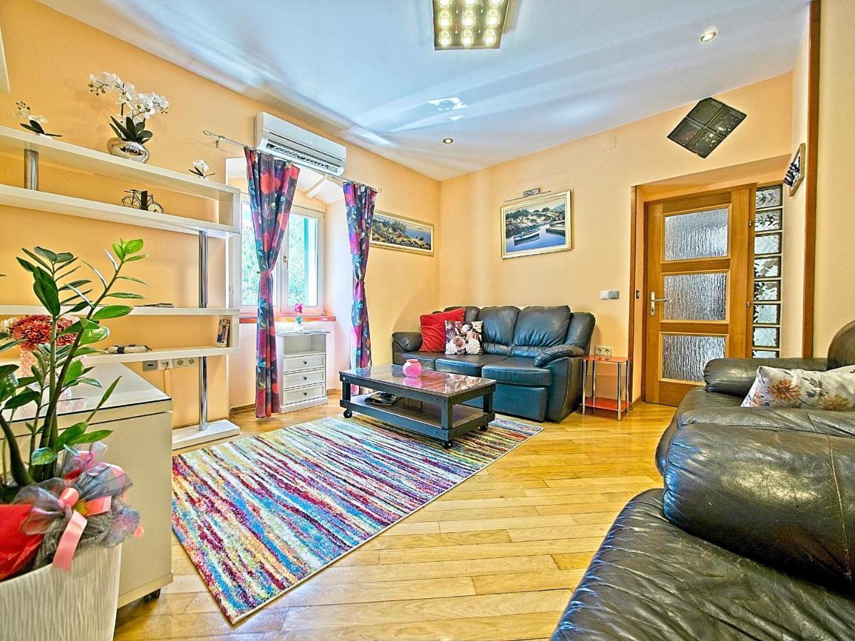 Nina Apartment Split Buitenkant foto